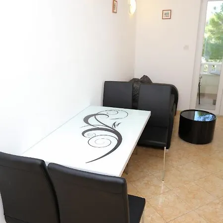 Apartment 10339b *