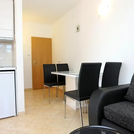 Apartment 10339b